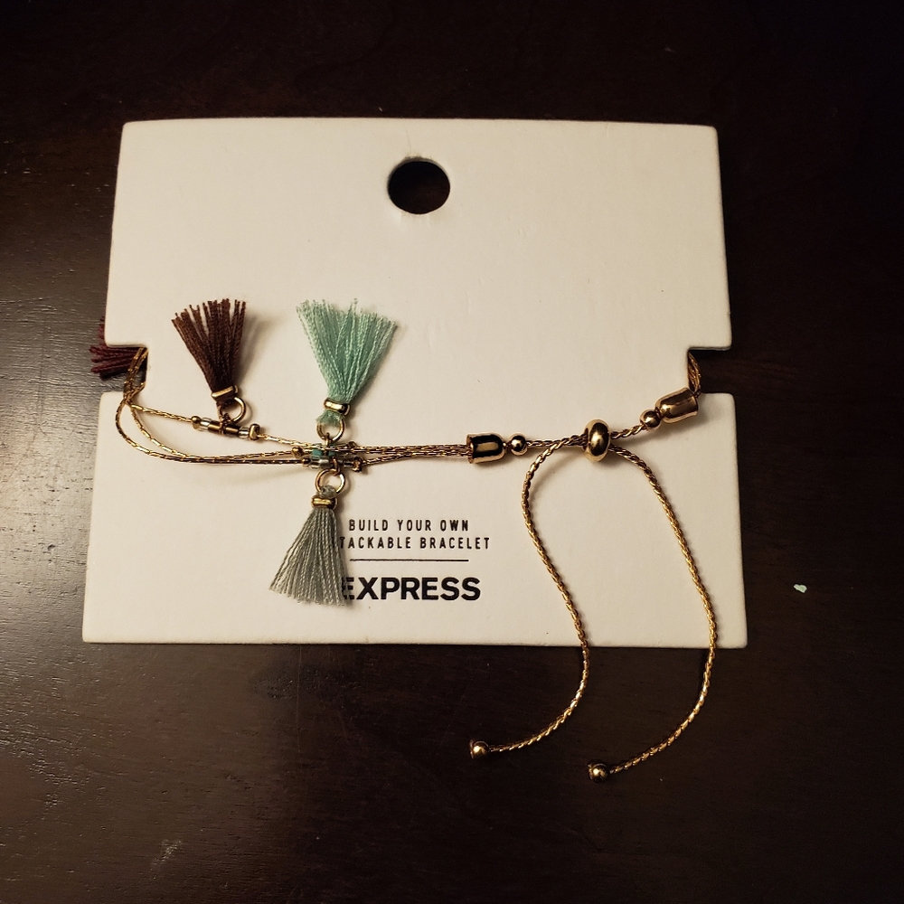Bracelet